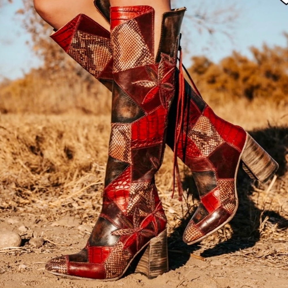 EUC Freebird Juno boots in Wine Multi